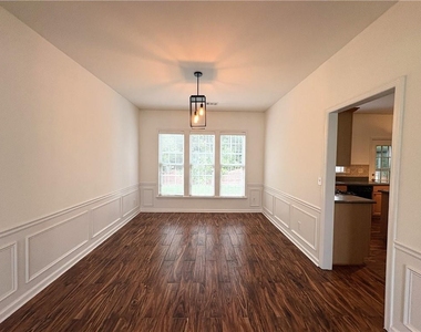 195 Gaines Oak Way - Photo Thumbnail 3