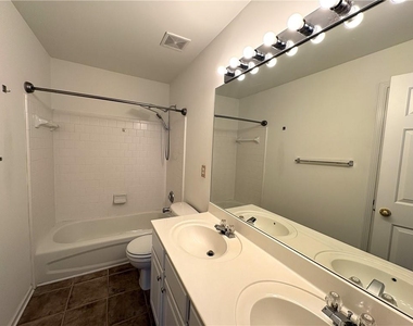 195 Gaines Oak Way - Photo Thumbnail 19