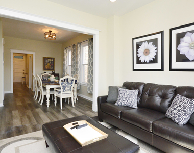 2904 W Diversey Avenue - Photo Thumbnail 1