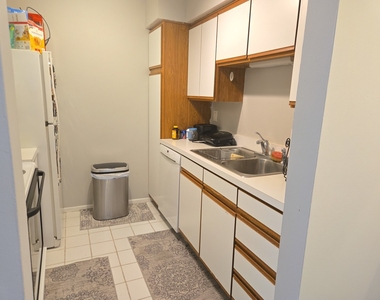 6151 Knoll Wood Road - Photo Thumbnail 5