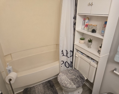 6151 Knoll Wood Road - Photo Thumbnail 8