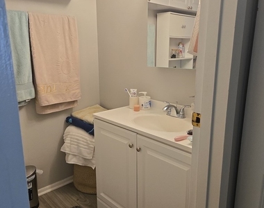 6151 Knoll Wood Road - Photo Thumbnail 7
