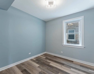 5131 W Roscoe Street - Photo Thumbnail 6