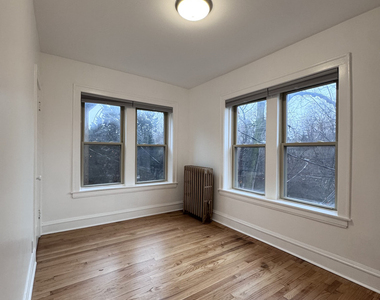 4752 N Virginia Avenue - Photo Thumbnail 15