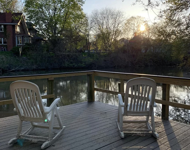 4752 N Virginia Avenue - Photo Thumbnail 20