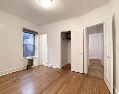 4752 N Virginia Avenue - Photo Thumbnail 12
