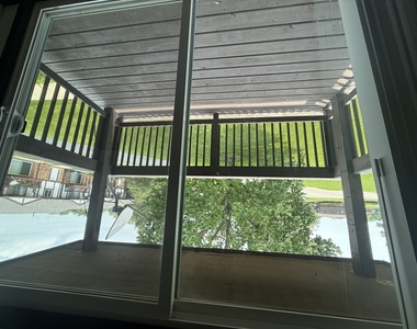 1032 Shagbark Road - Photo Thumbnail 5