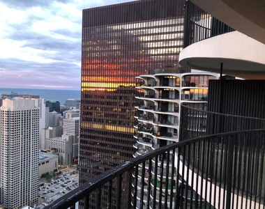 300 N State Street - Photo Thumbnail 9