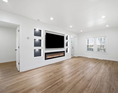 446 Rice Avenue - Photo Thumbnail 6