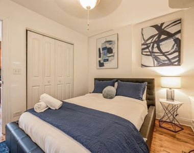 1612 W 17th Street - Photo Thumbnail 2