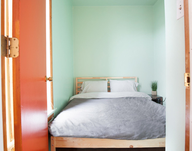 1312 S Wabash Avenue - Photo Thumbnail 4