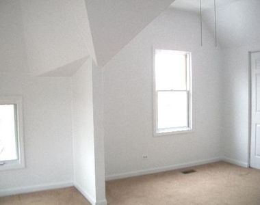 431 S Harvey Street - Photo Thumbnail 11