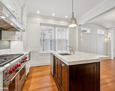 746 W Belden Avenue - Photo Thumbnail 3