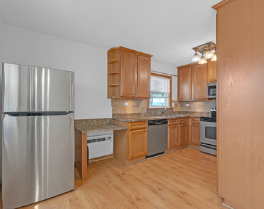 9449 Kelvin Lane - Photo Thumbnail 6