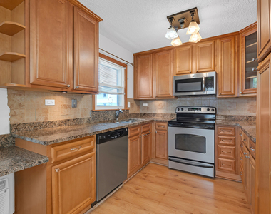 9449 Kelvin Lane - Photo Thumbnail 2