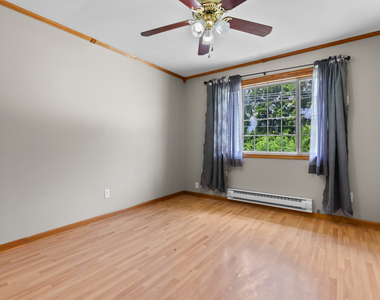 1072 N Highland Avenue - Photo Thumbnail 7
