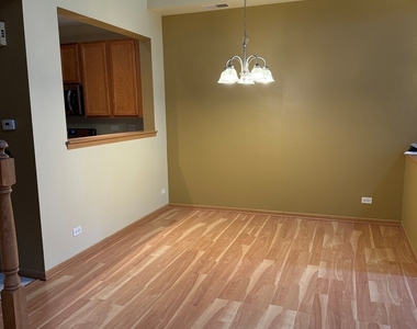 2261 Barrington Drive E - Photo Thumbnail 2