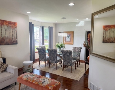 14615 Colonial Parkway - Photo Thumbnail 3