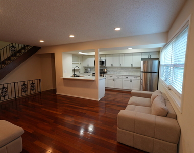 1204 Inverrary Lane - Photo Thumbnail 1