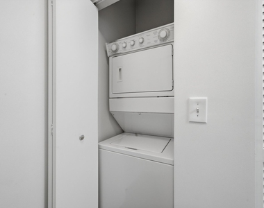 1155 W Madison Street - Photo Thumbnail 33
