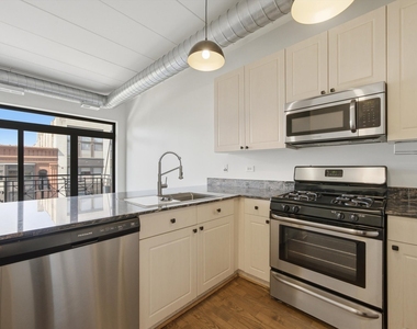 1155 W Madison Street - Photo Thumbnail 19