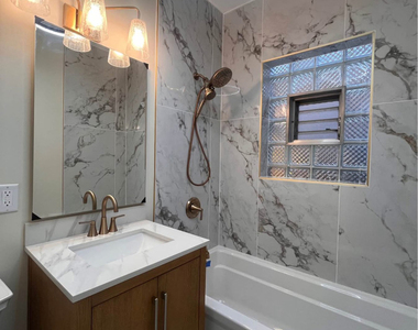 6606 S Richmond Street - Photo Thumbnail 5