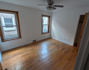 1619 E 86th Place - Photo Thumbnail 7