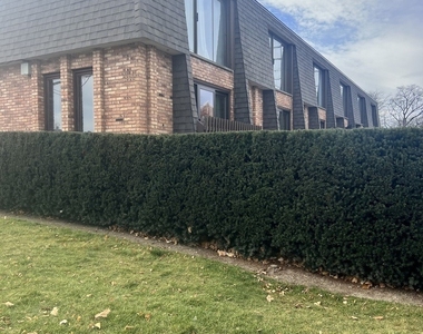 1988 Green Bay Road - Photo Thumbnail 1