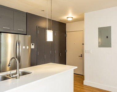 387 Franklin Ave 11238 - Photo Thumbnail 5