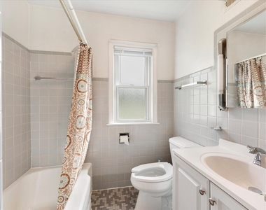429 S Stratford Avenue - Photo Thumbnail 17
