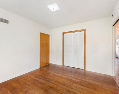429 S Stratford Avenue - Photo Thumbnail 19