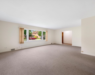 429 S Stratford Avenue - Photo Thumbnail 3