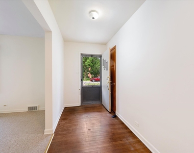429 S Stratford Avenue - Photo Thumbnail 2