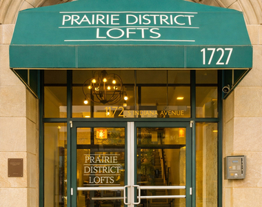 1727 S Indiana Avenue - Photo Thumbnail 2