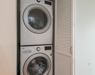 1515 S Prairie Avenue - Photo Thumbnail 8