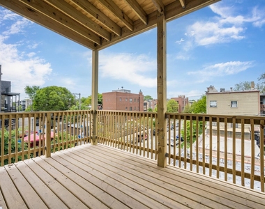 1500 N Western Avenue - Photo Thumbnail 15