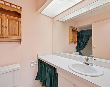 6818 Roberts Drive - Photo Thumbnail 13