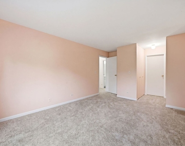 6818 Roberts Drive - Photo Thumbnail 12
