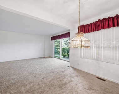 6818 Roberts Drive - Photo Thumbnail 3
