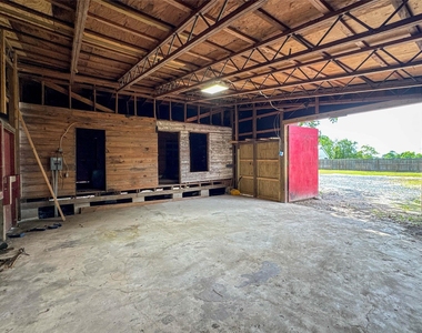 18027 W Clover Lane - Photo Thumbnail 13