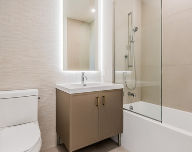 218 Front St 11201 - Photo Thumbnail 8