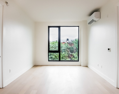 218 Front St 11201 - Photo Thumbnail 16