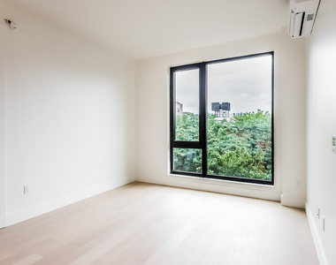 218 Front St 11201 - Photo Thumbnail 17