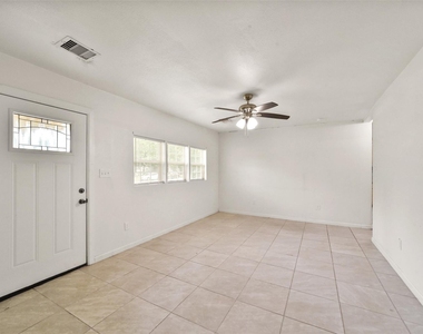 214 Schilling Street - Photo Thumbnail 4