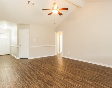 20327 Bridgedale Lane - Photo Thumbnail 3