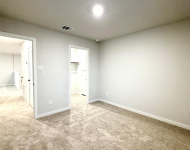 533 Shoreview Drive - Photo Thumbnail 12