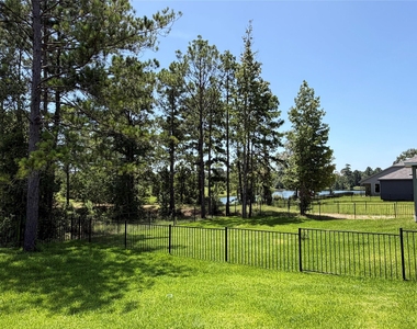 533 Shoreview Drive - Photo Thumbnail 21