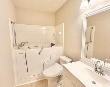 11223 Willow Field Drive - Photo Thumbnail 16