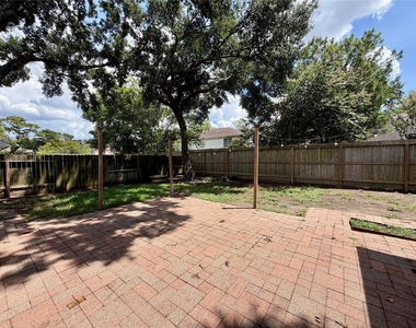 11223 Willow Field Drive - Photo Thumbnail 17
