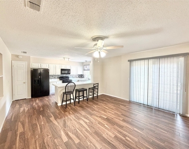 11223 Willow Field Drive - Photo Thumbnail 6
